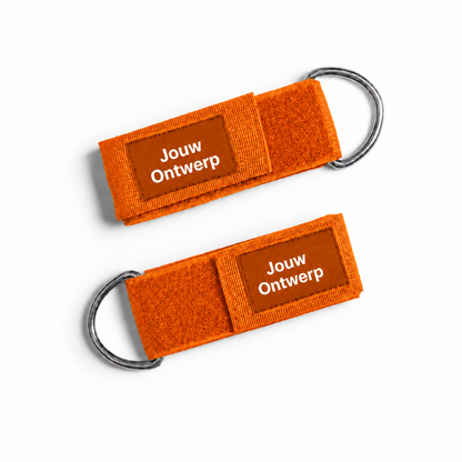 Gepersonaliseerde enkel- en polsstraps met eigen logo